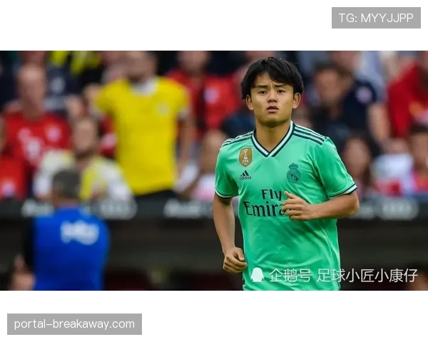 动态更新:皇家社会公布对阵皇马大名单,久保建英伤愈进入替补席 动态更新:皇家社会公布对阵皇马大名单,久保建英伤愈进入替补席